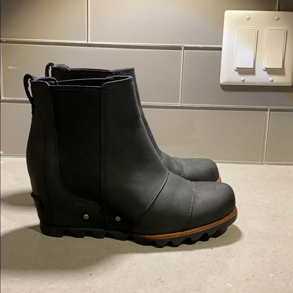 Sorel LEA WEDGE ankle BOOT